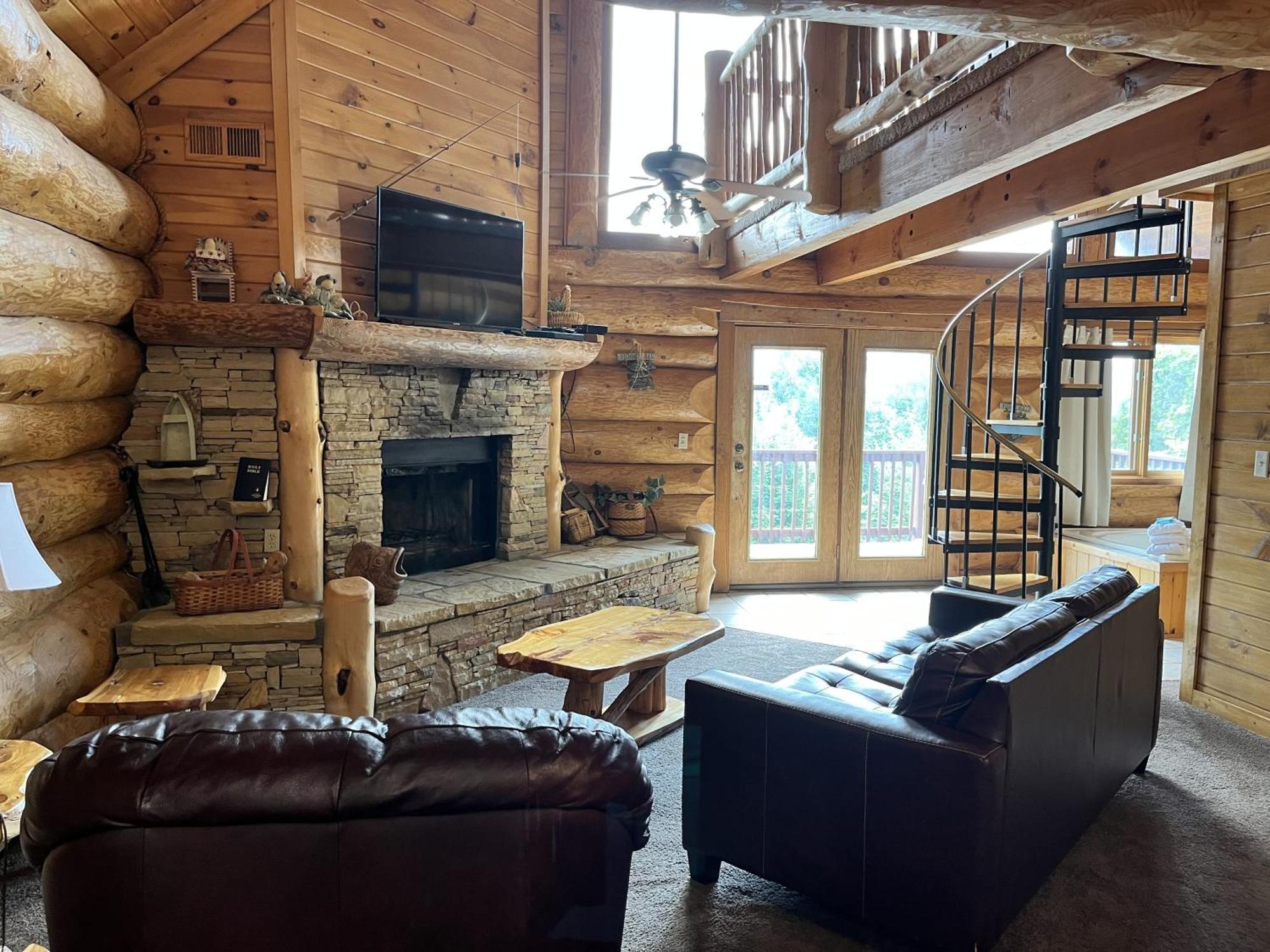 Infinite Views - Secluded With Mountain Views Cabin Гетлинбург Екстериор снимка